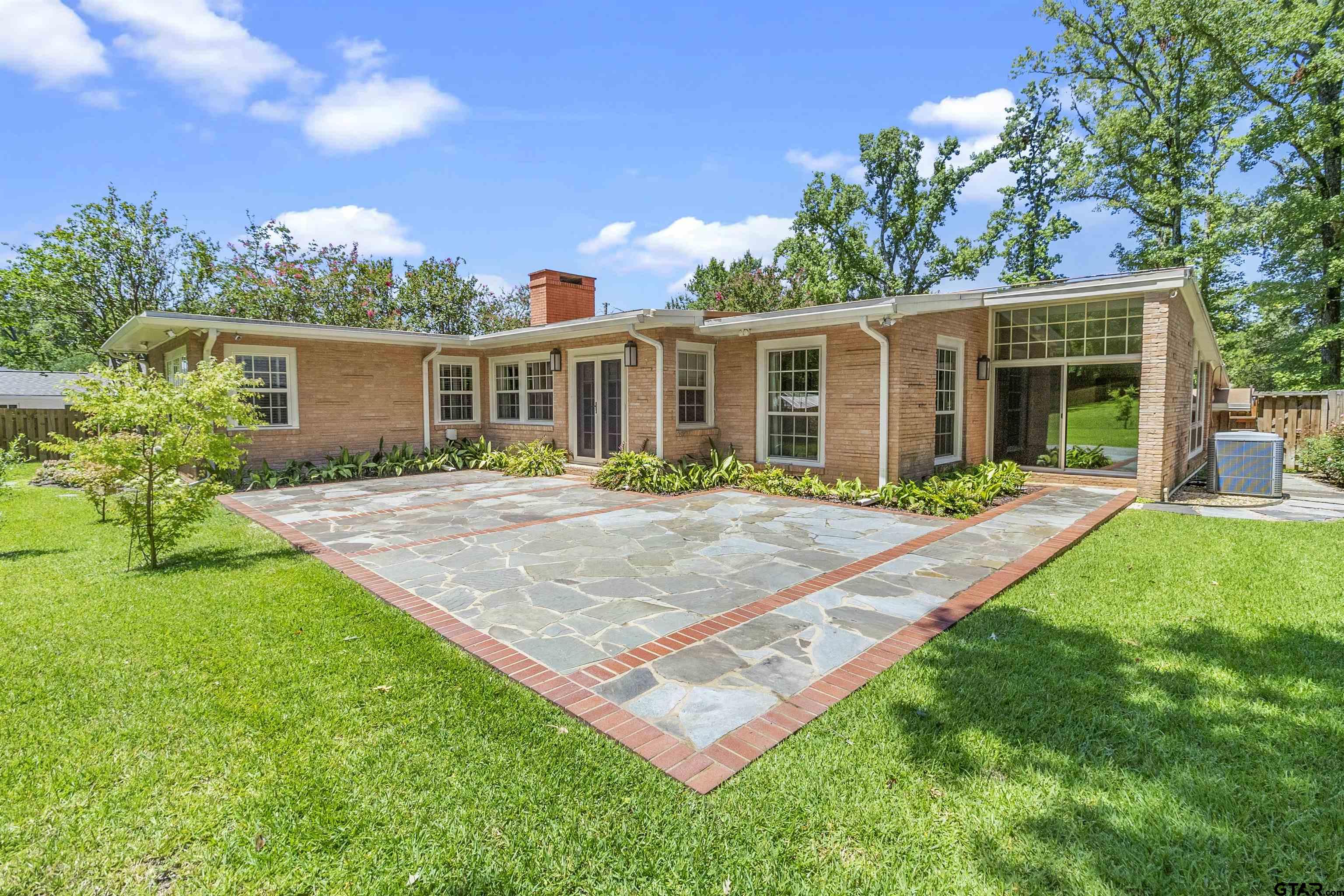 2306 Old Bullard Rd