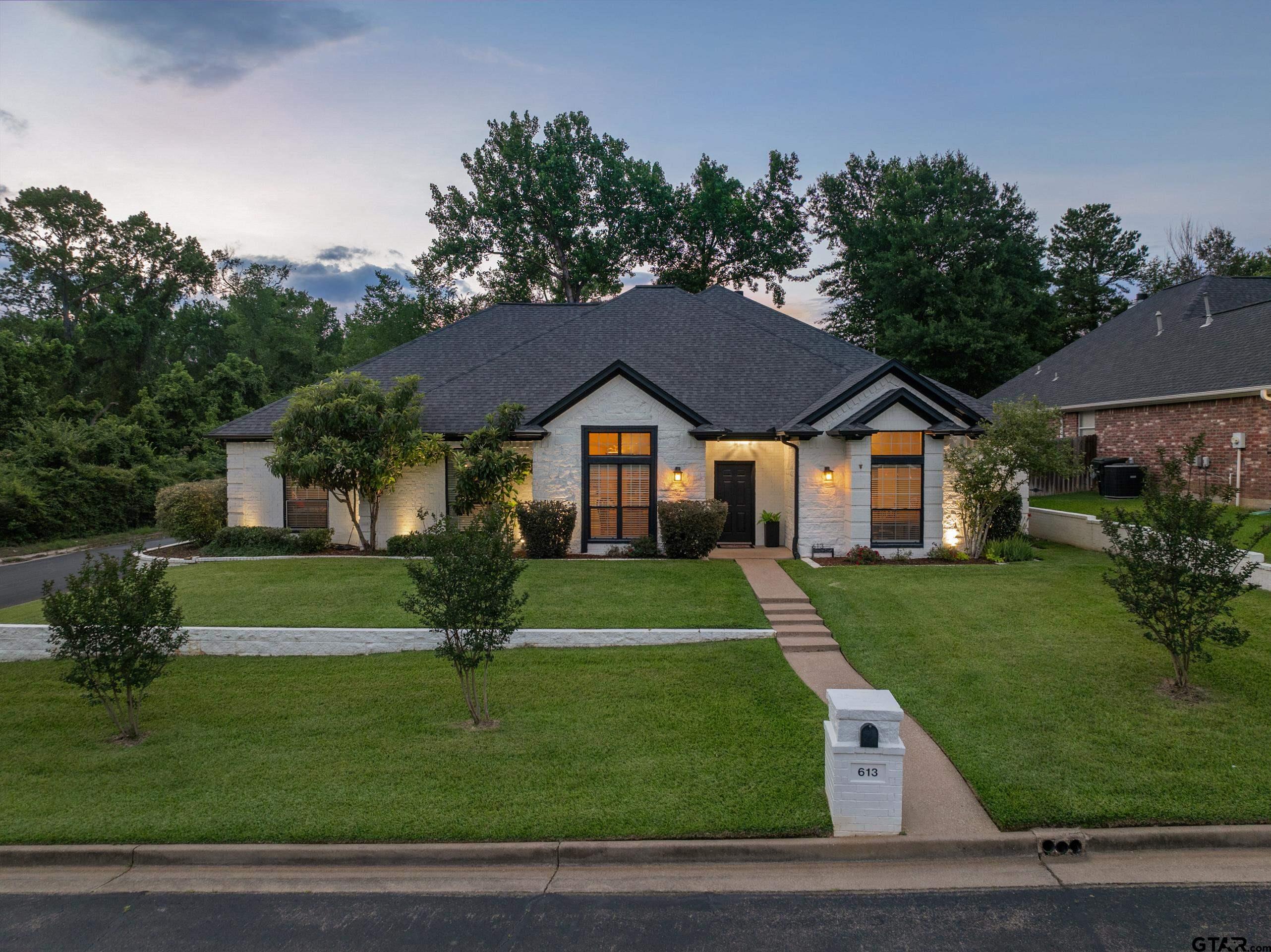 613 Steeple Ct