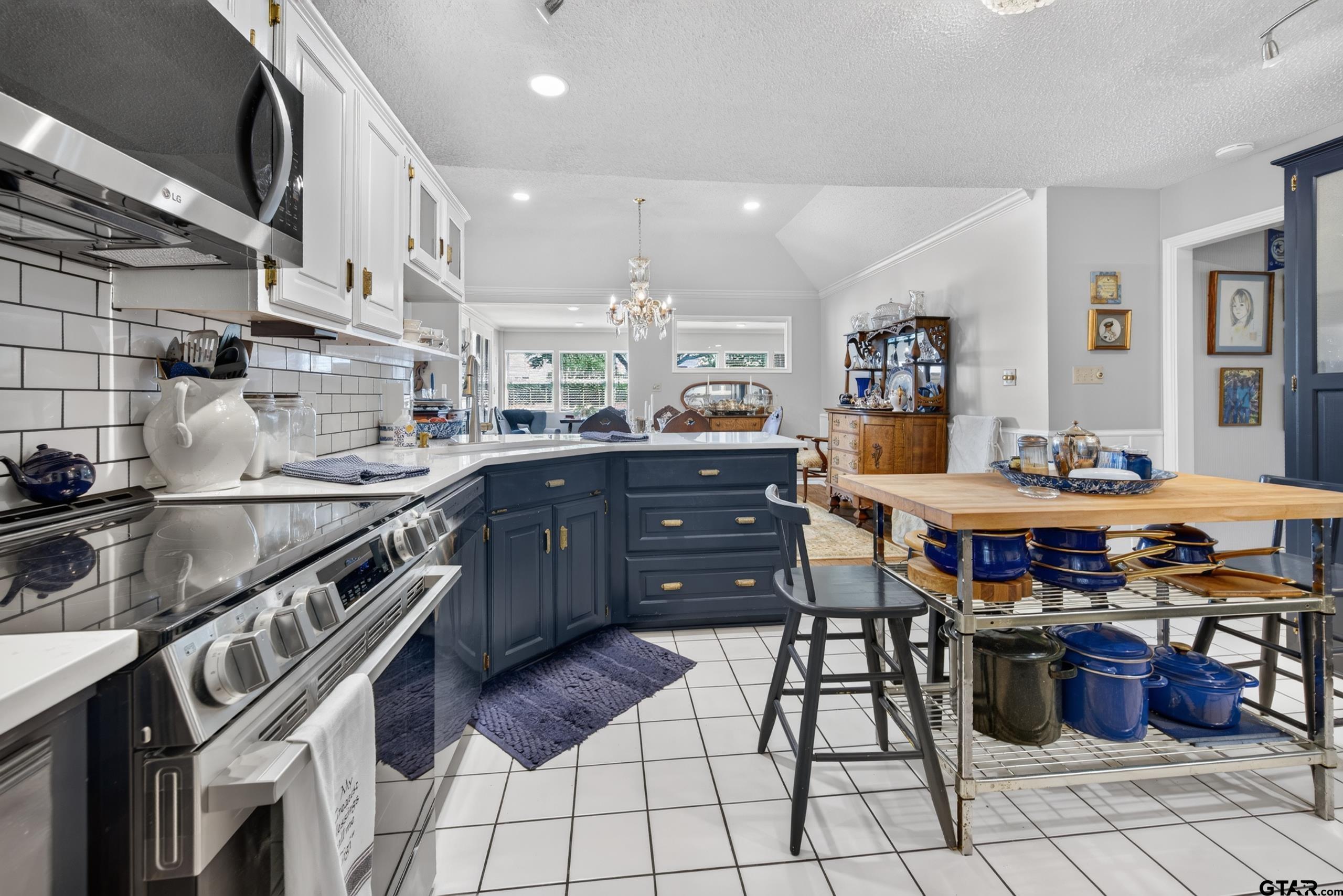12075 W Lake Drive