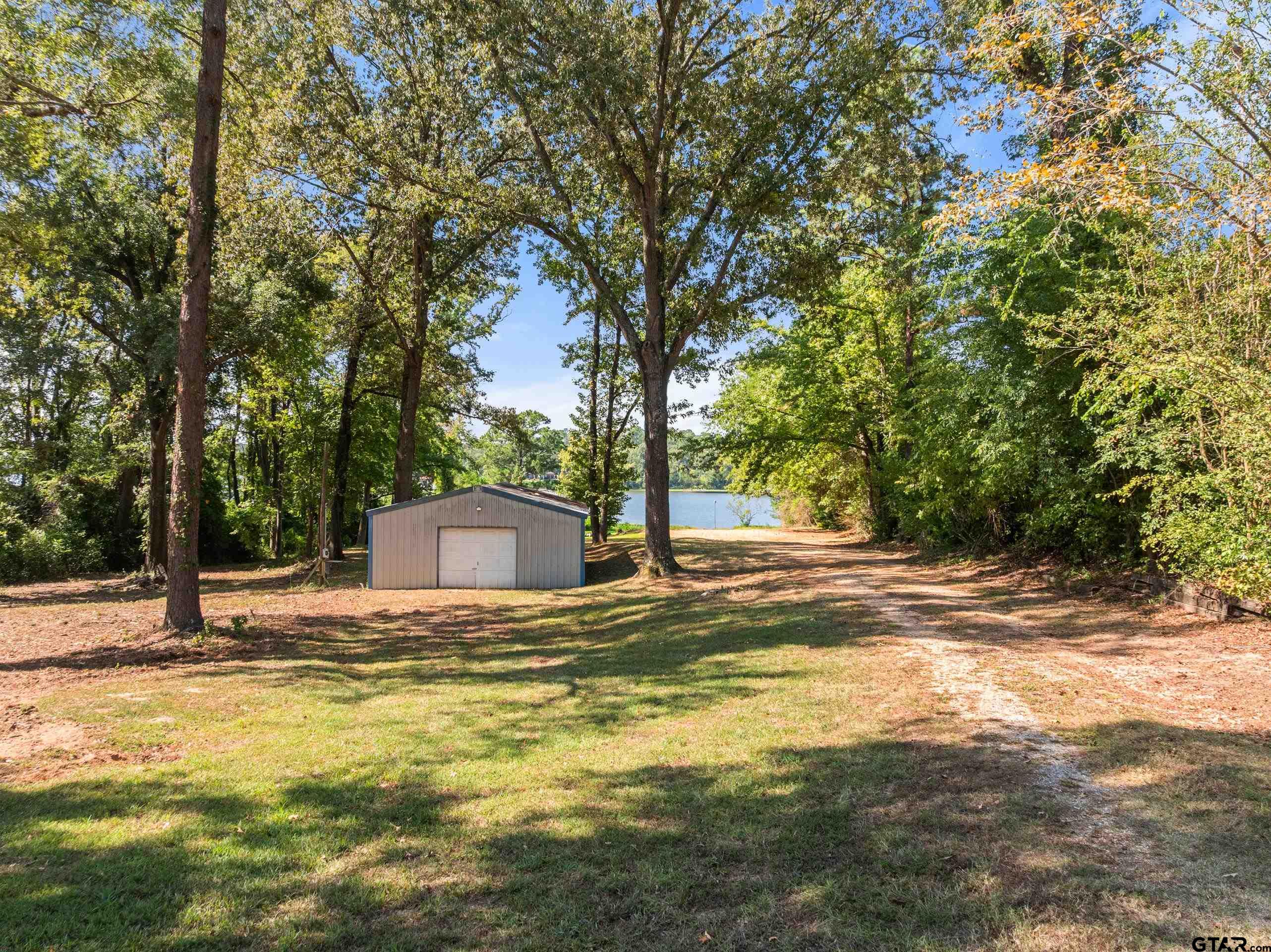 15606 McElroy Rd