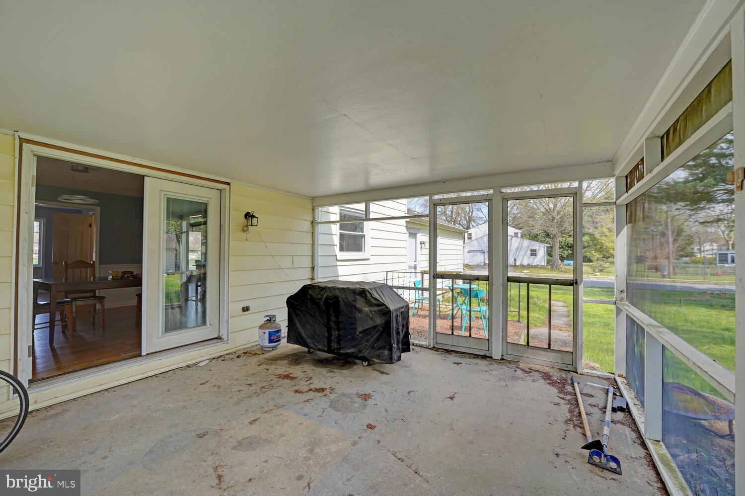 606 WYOMING AVENUE