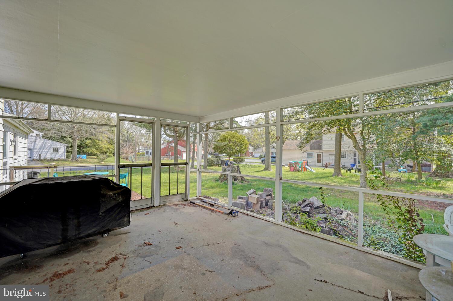 606 WYOMING AVENUE