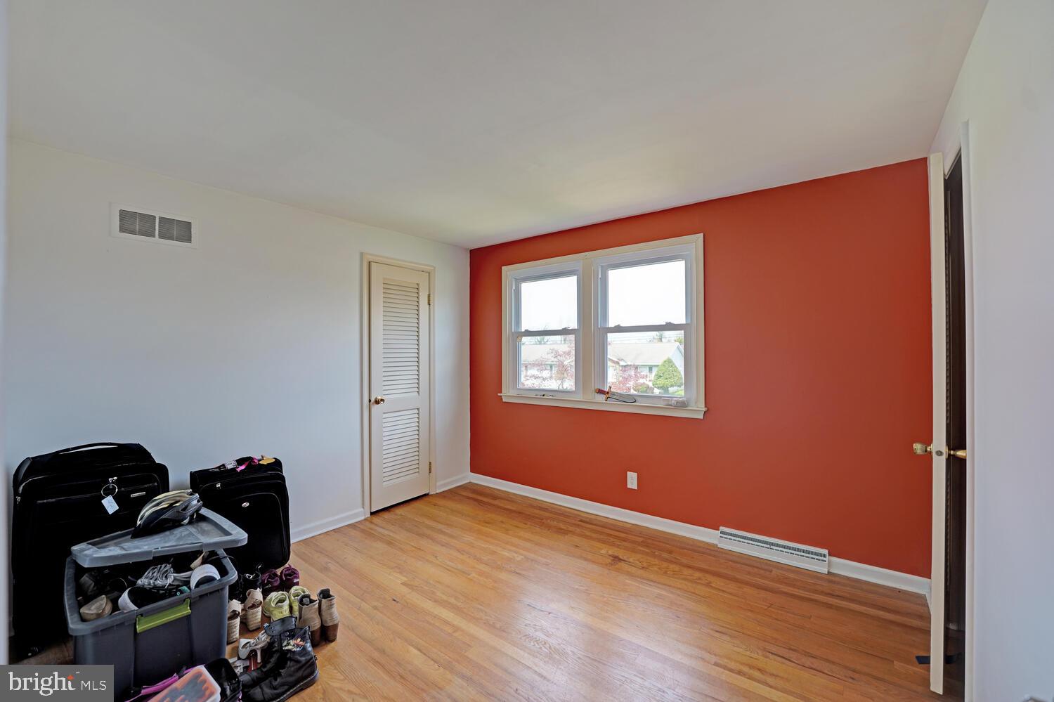 606 WYOMING AVENUE