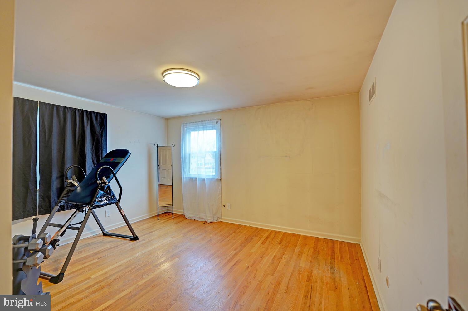 606 WYOMING AVENUE