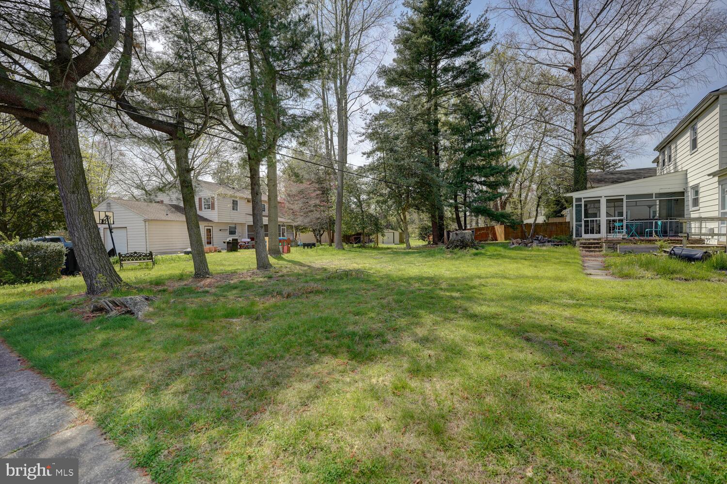 606 WYOMING AVENUE