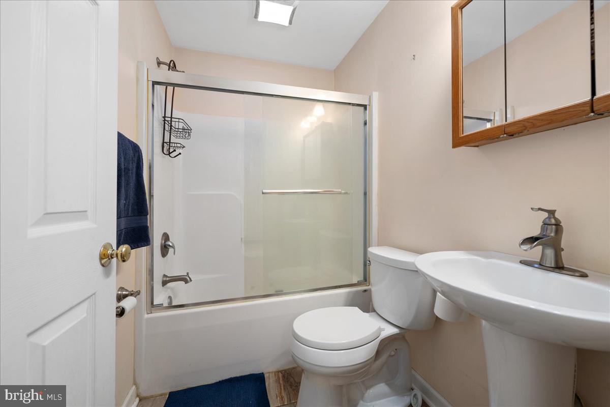 44 MEADOW GLEN DRIVE