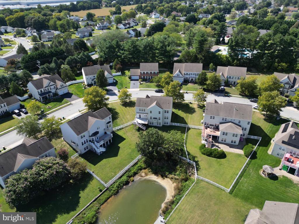 735 DORCHESTER COURT