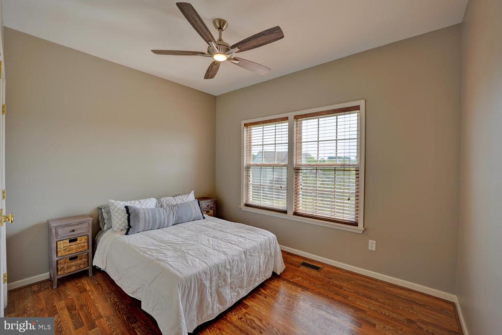735 DORCHESTER COURT