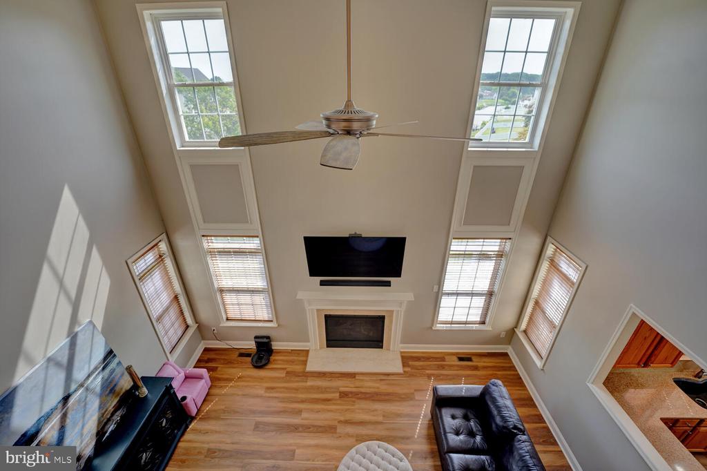735 DORCHESTER COURT