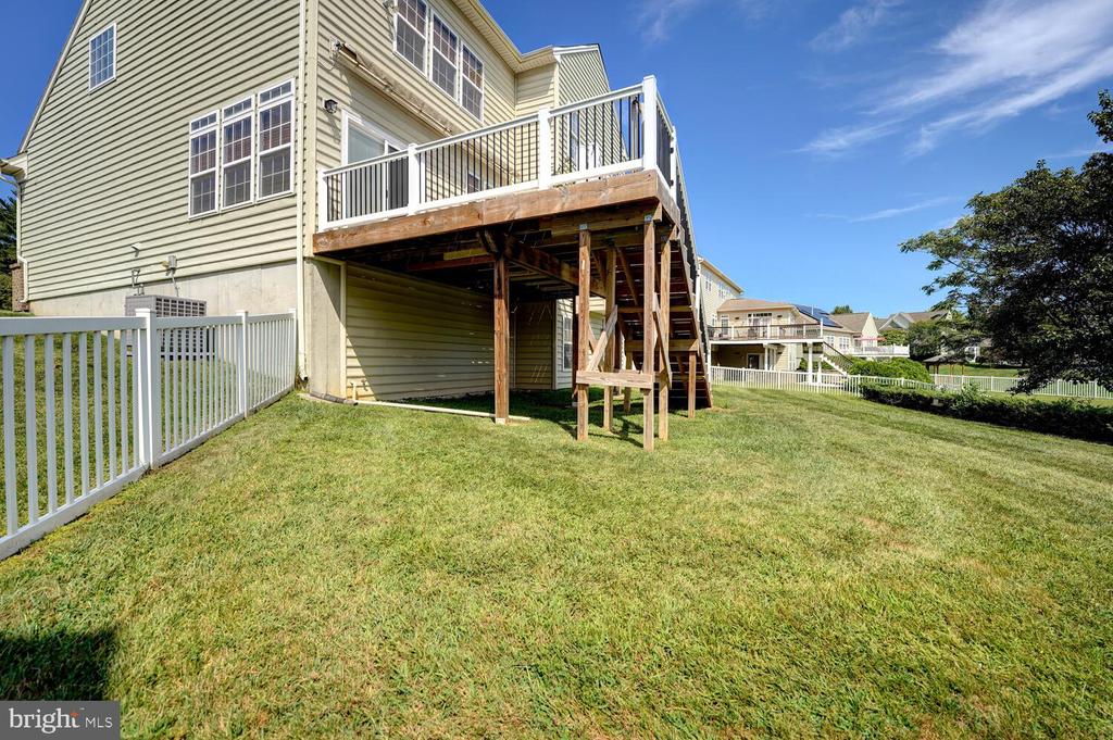 735 DORCHESTER COURT