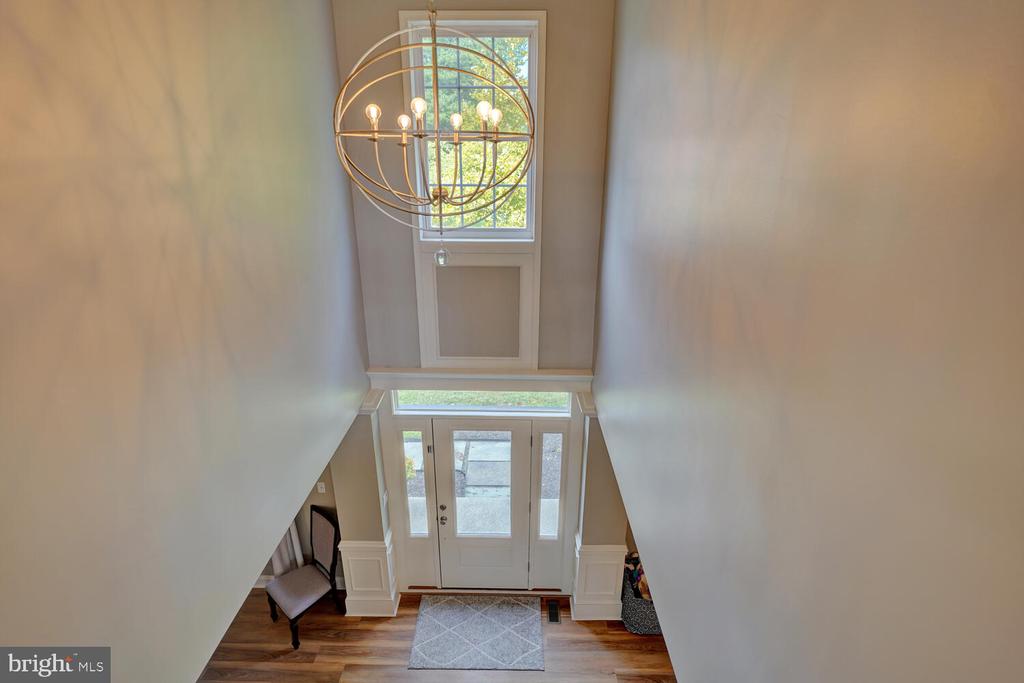 735 DORCHESTER COURT