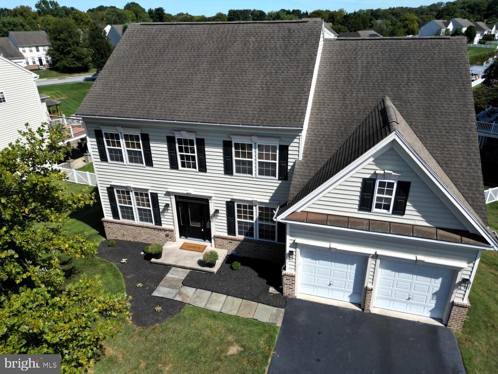 735 DORCHESTER COURT