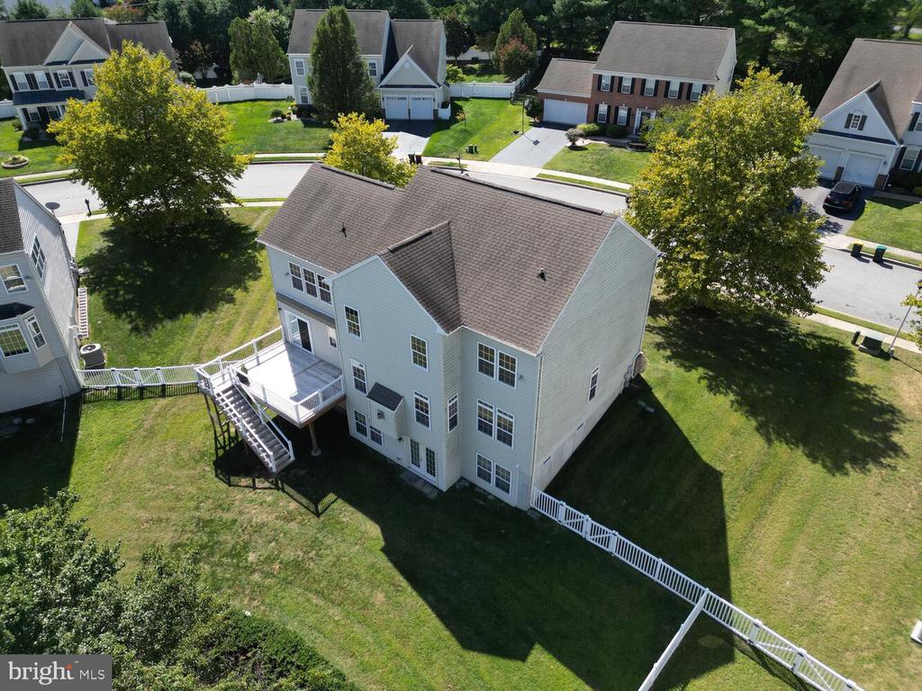 735 DORCHESTER COURT