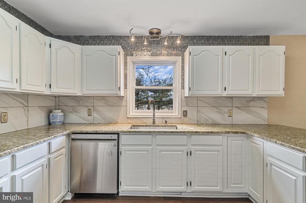 3447 BAY ROAD