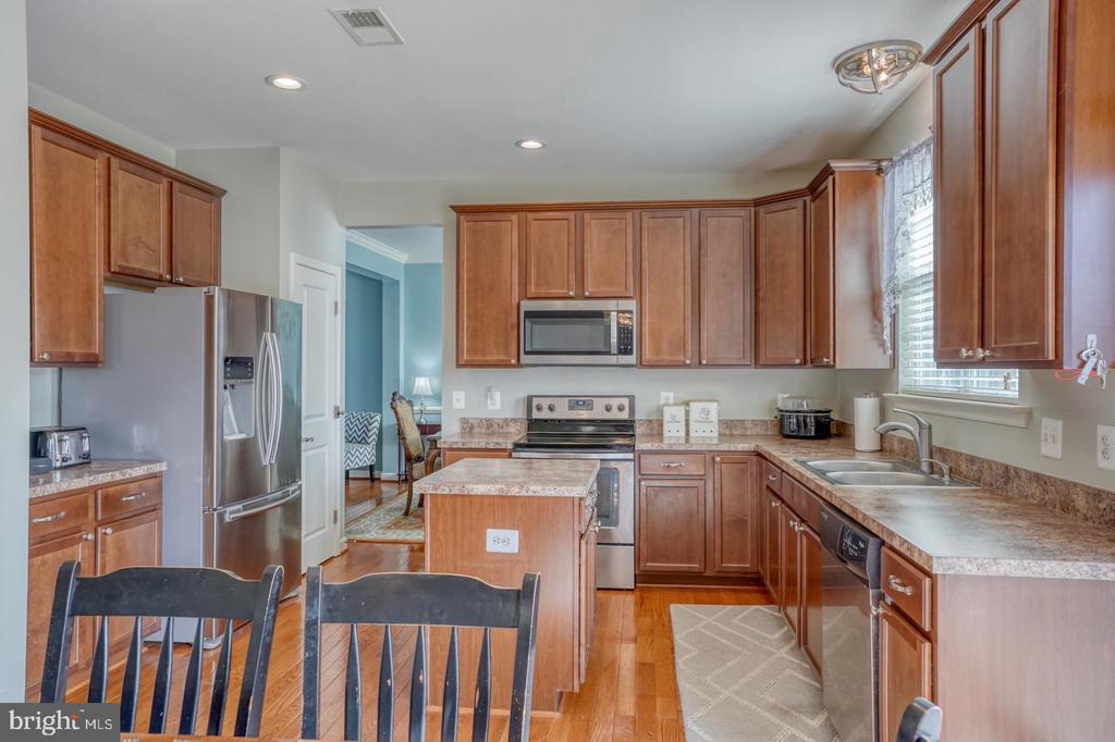 11 DEERBERRY DRIVE
