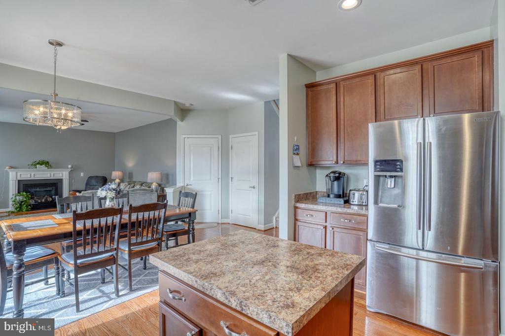11 DEERBERRY DRIVE