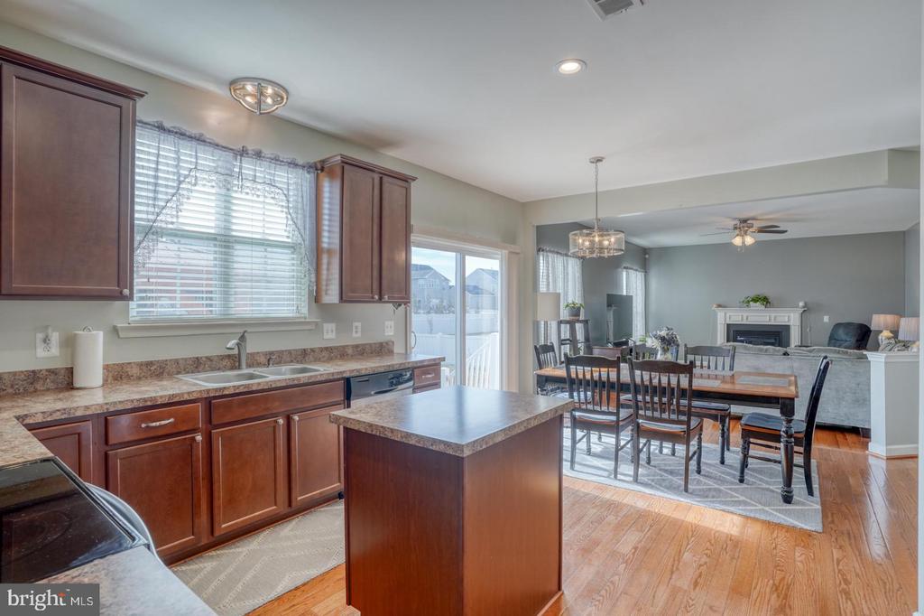 11 DEERBERRY DRIVE