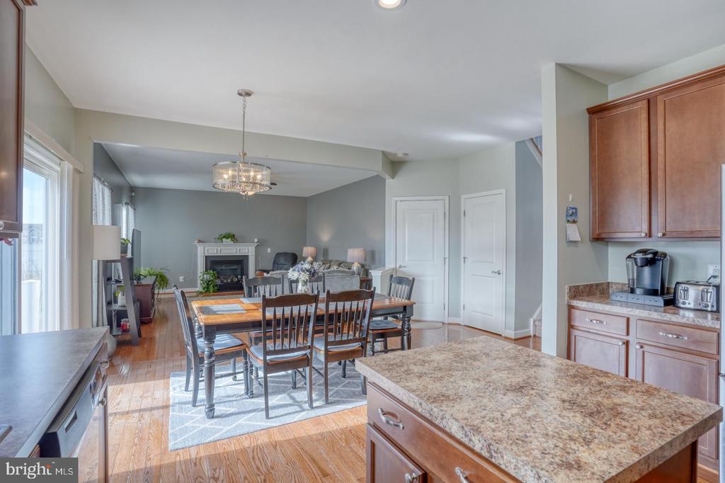 11 DEERBERRY DRIVE