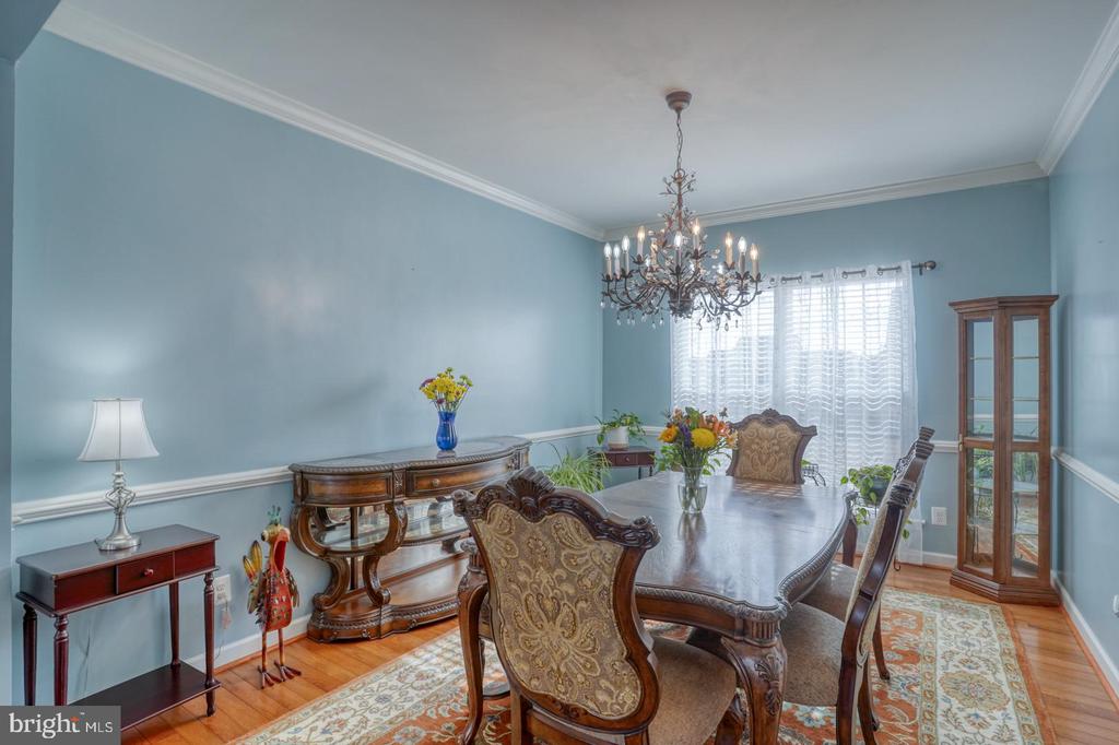 11 DEERBERRY DRIVE