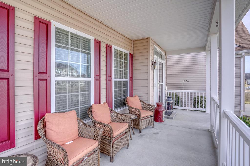 11 DEERBERRY DRIVE