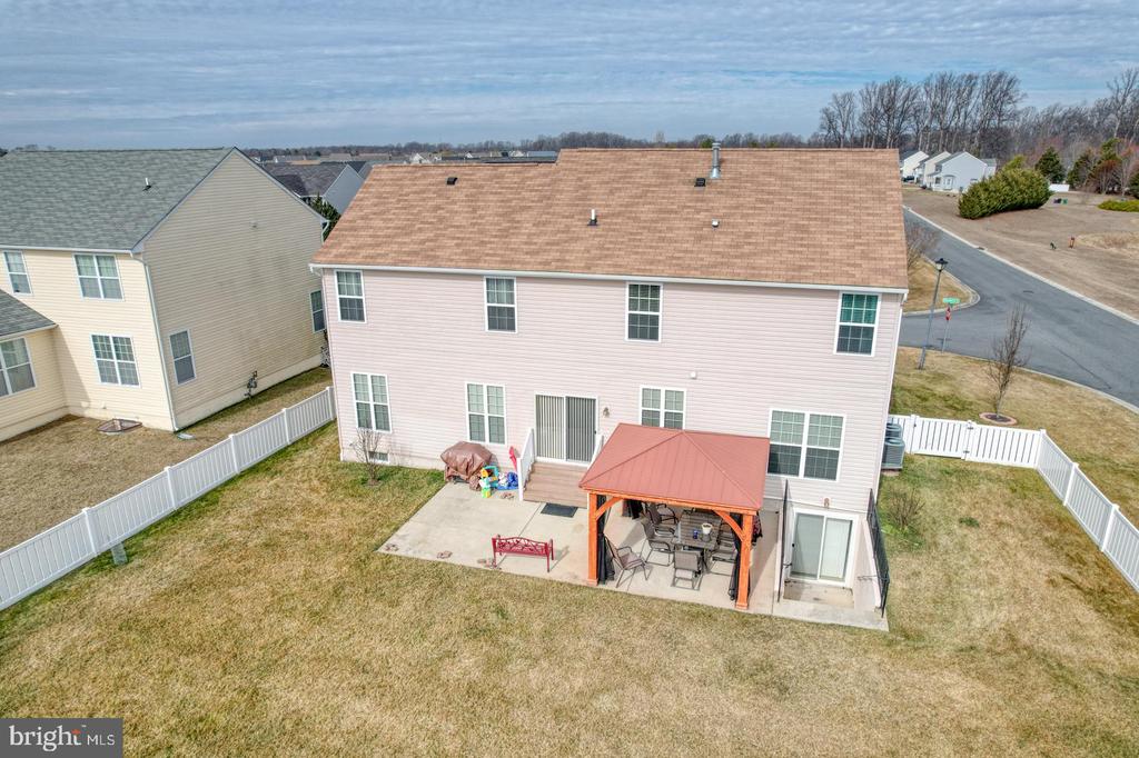 11 DEERBERRY DRIVE