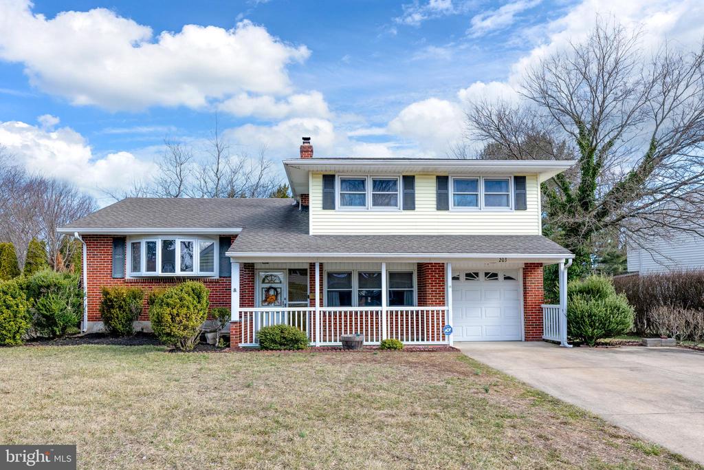 203 WINTERBERRY DRIVE