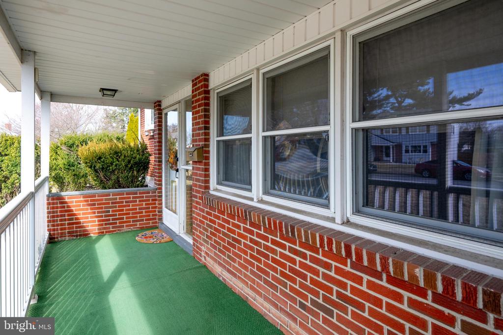 203 WINTERBERRY DRIVE