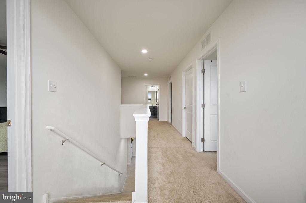 337 NOB HILL ROAD