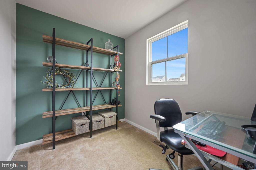 337 NOB HILL ROAD