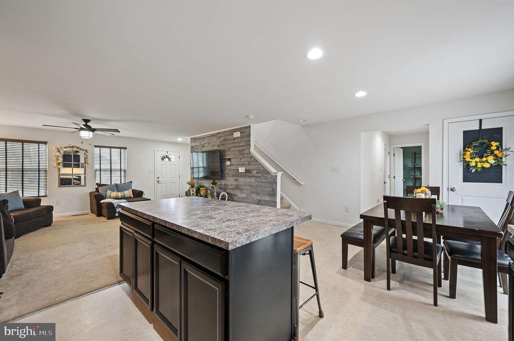337 NOB HILL ROAD