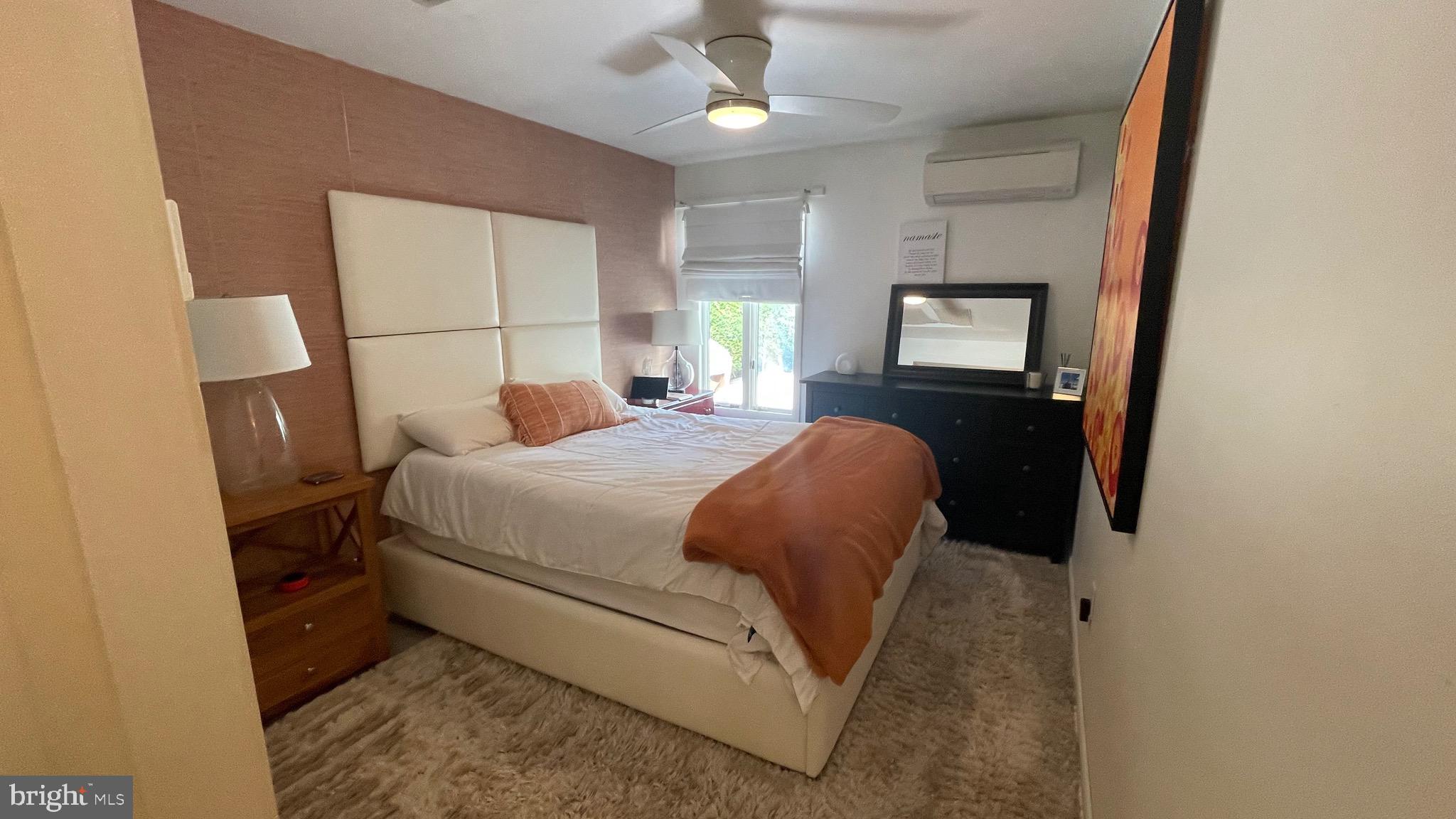 228 N RAILROAD AVENUE