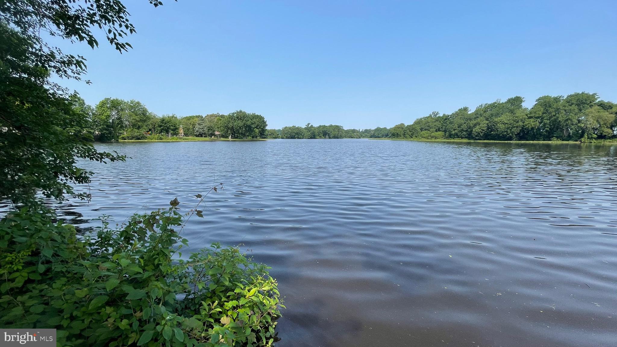 228 N RAILROAD AVENUE