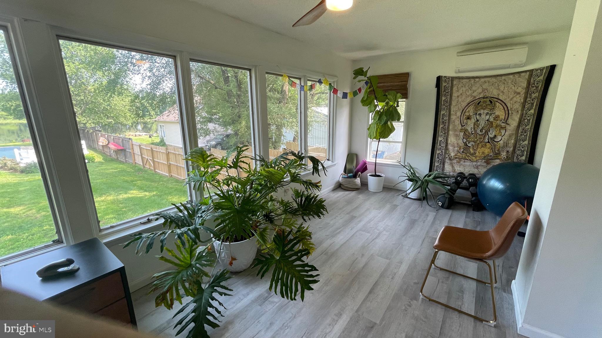 228 N RAILROAD AVENUE