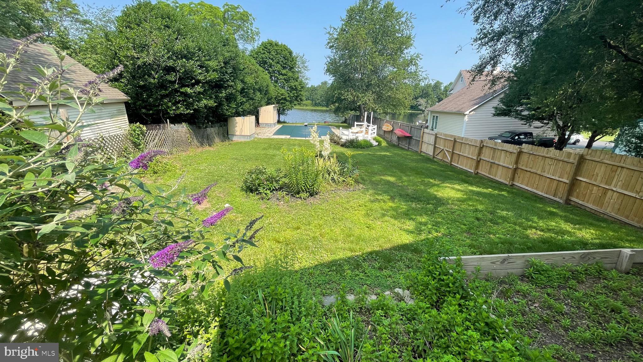 228 N RAILROAD AVENUE