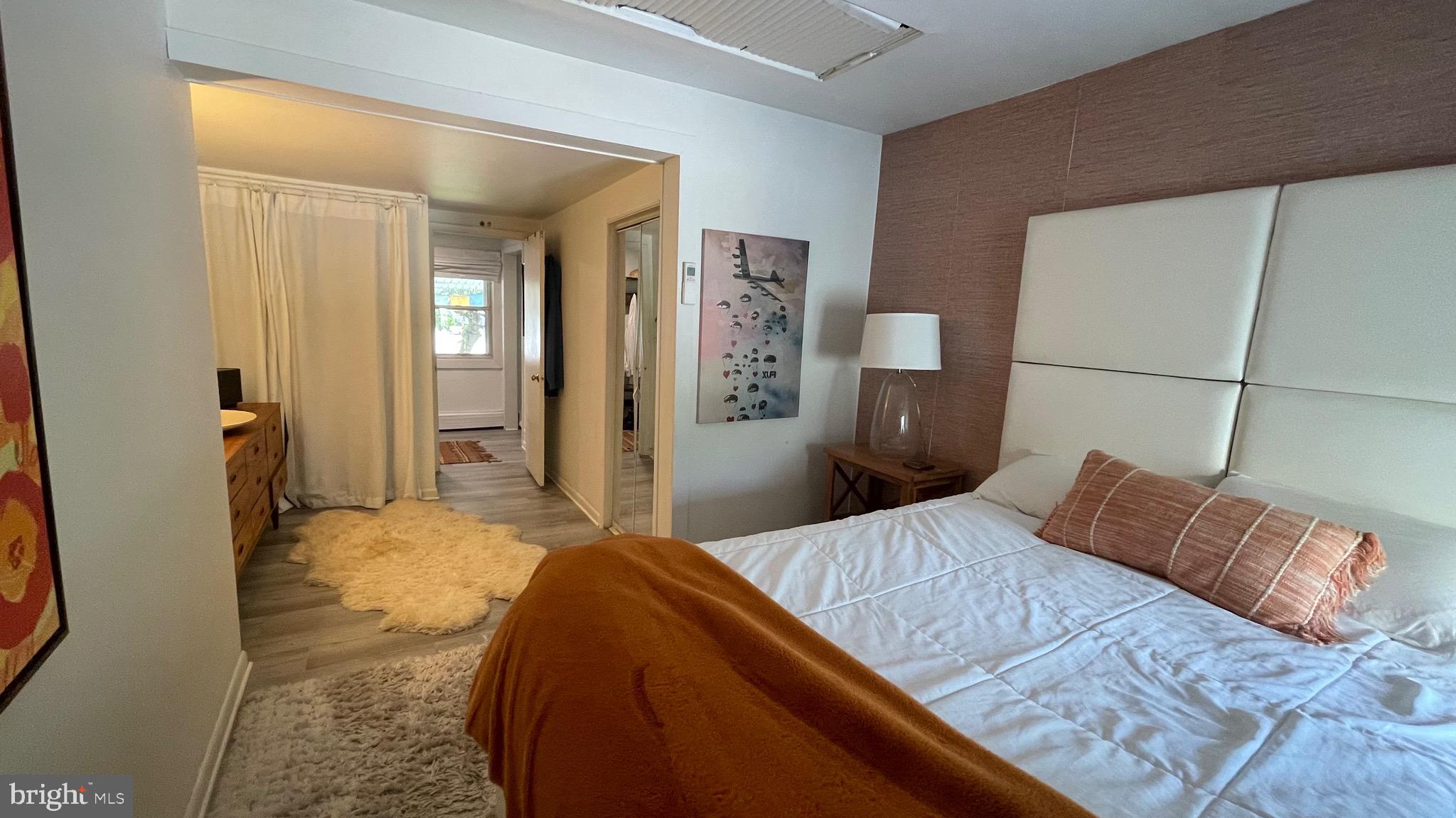 228 N RAILROAD AVENUE