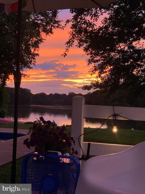 228 N RAILROAD AVENUE