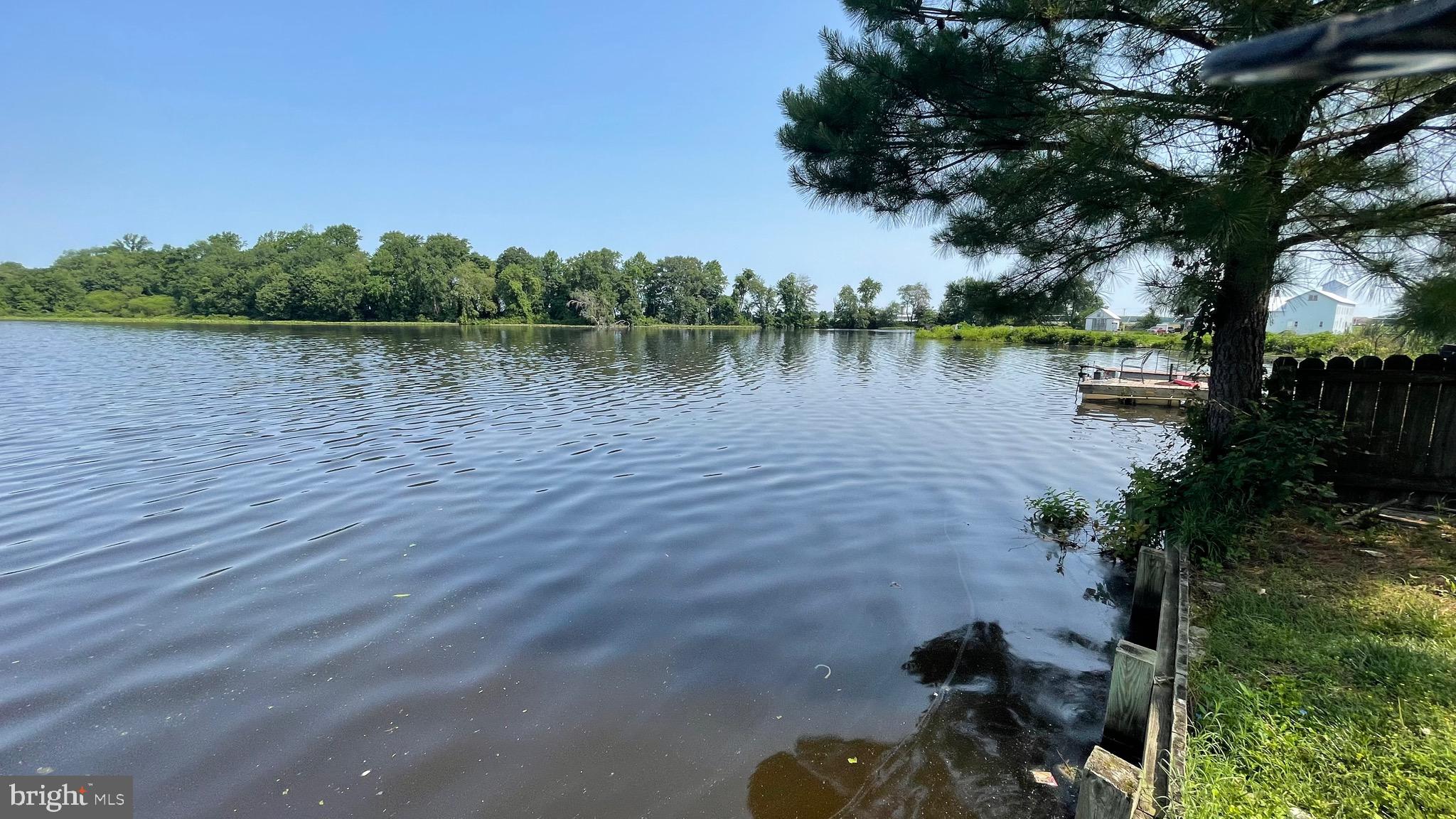 228 N RAILROAD AVENUE