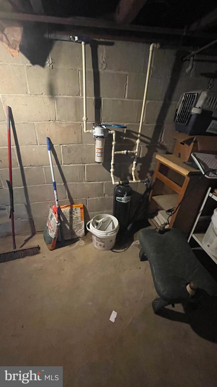 228 N RAILROAD AVENUE