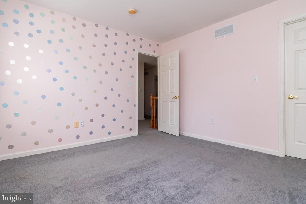 339 LORRAINE DRIVE