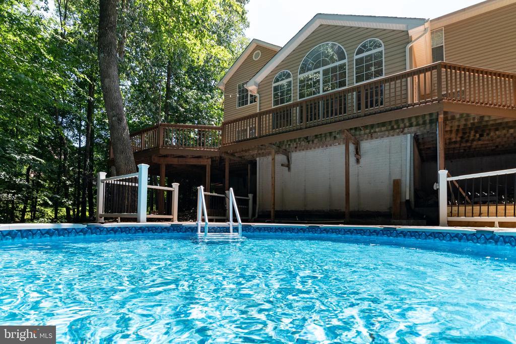 339 LORRAINE DRIVE