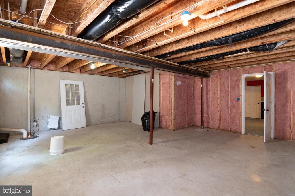 339 LORRAINE DRIVE