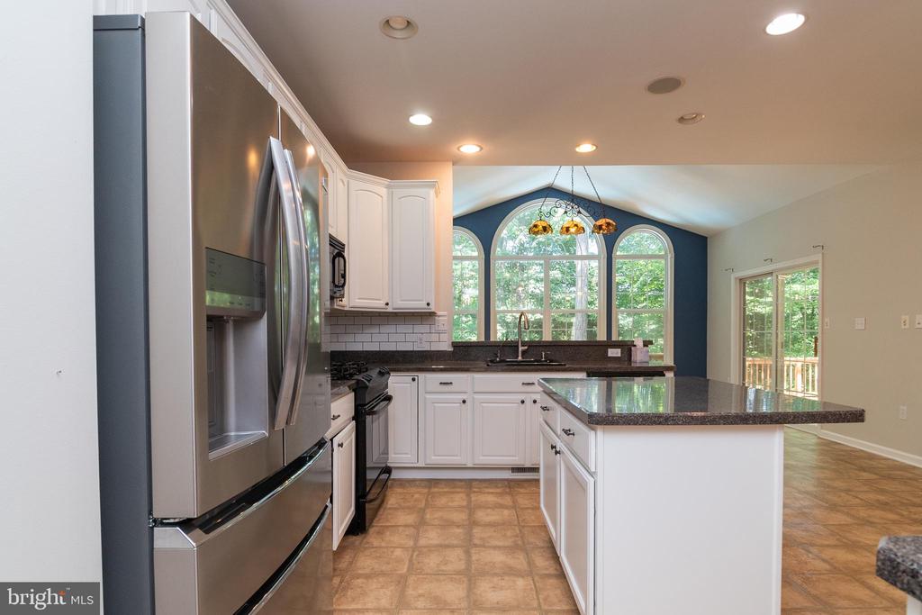 339 LORRAINE DRIVE