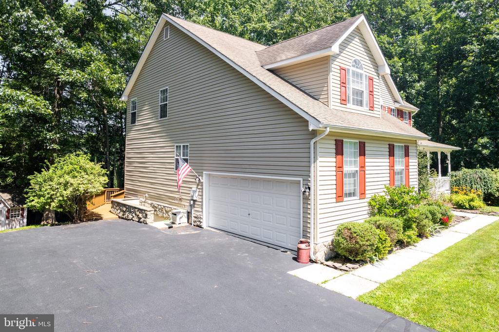 339 LORRAINE DRIVE