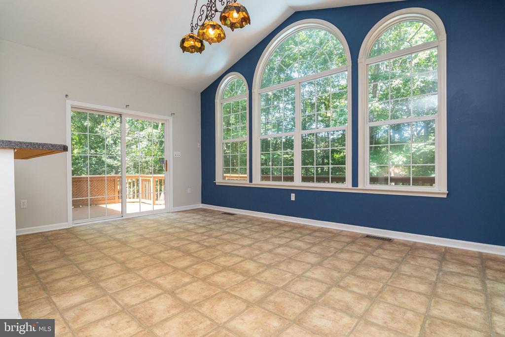 339 LORRAINE DRIVE
