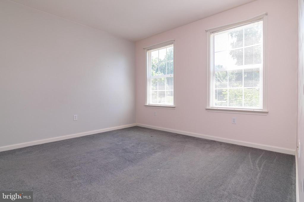339 LORRAINE DRIVE