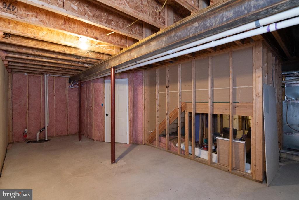 339 LORRAINE DRIVE