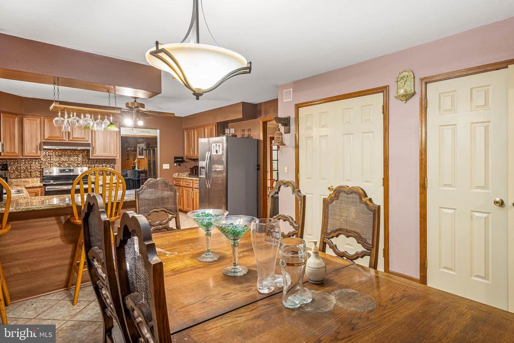 111 COBBLESTONE LANE