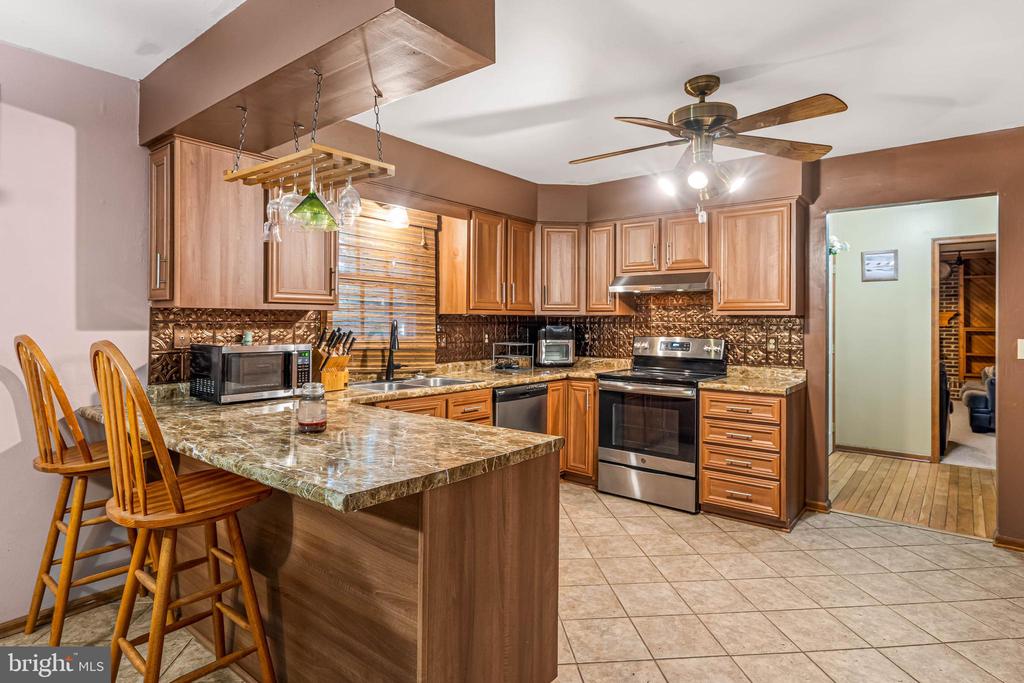 111 COBBLESTONE LANE