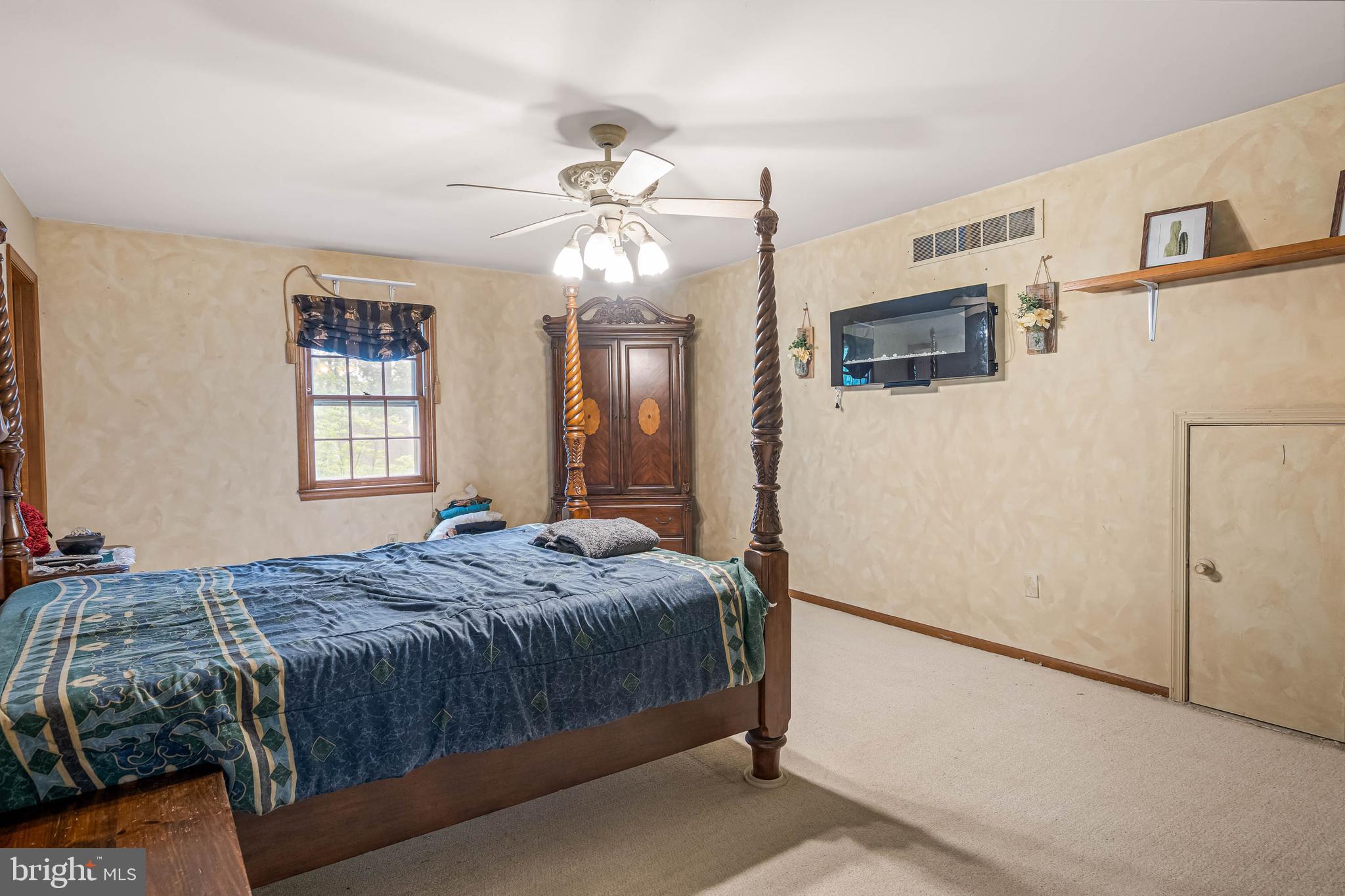 111 COBBLESTONE LANE