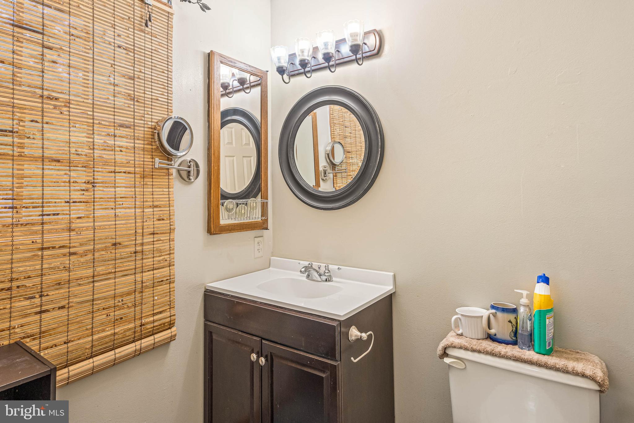 111 COBBLESTONE LANE